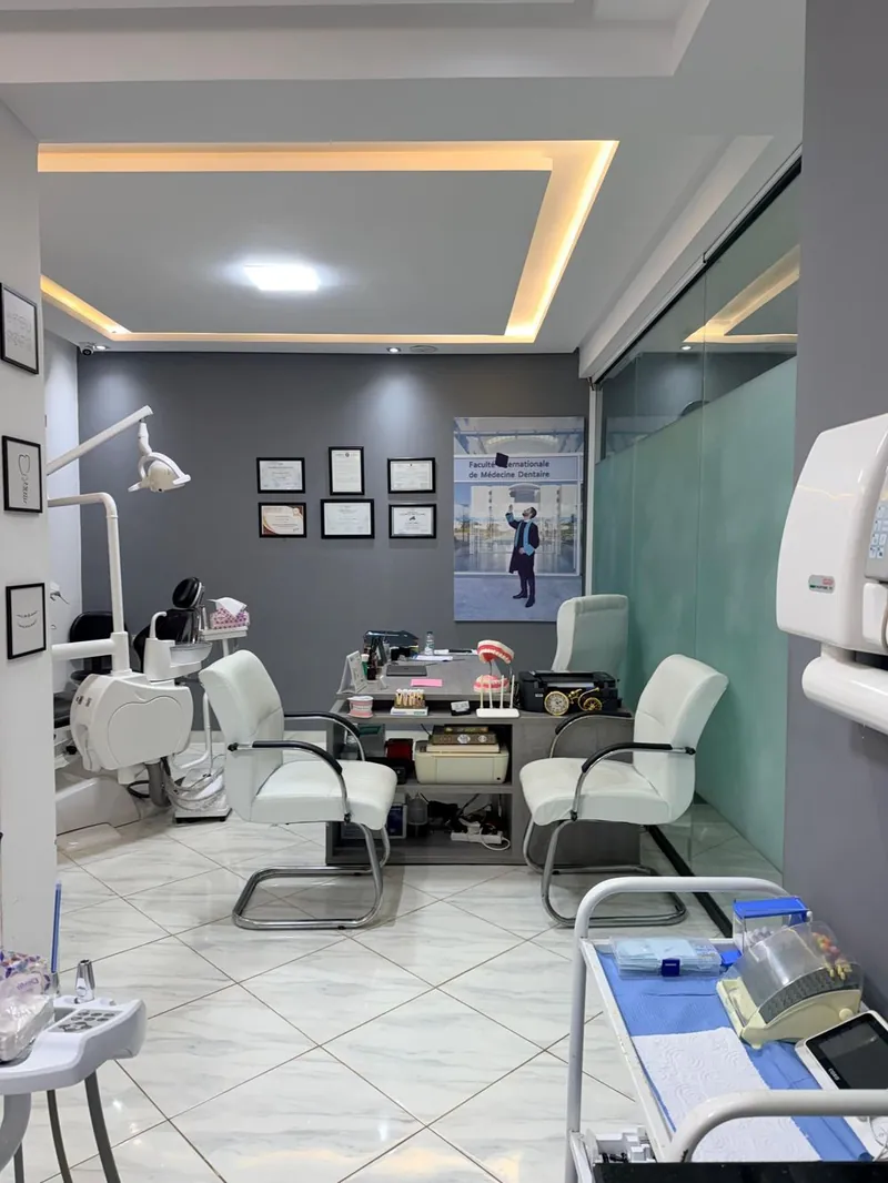 Espace de consultation du cabinet AMMAR DENTAL CENTER